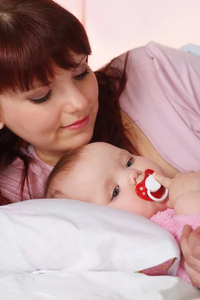 Bella famiglia caucasica di due persone — Foto Stock