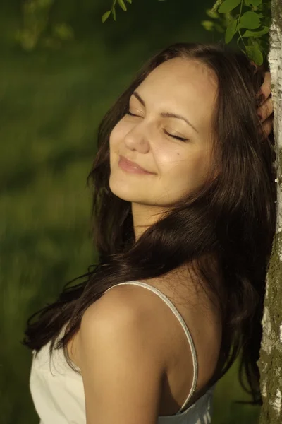 Sladká mladá dívka, křížovky — Stock fotografie