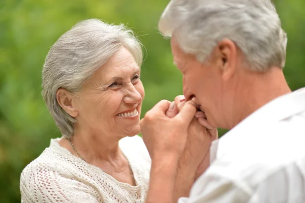 Pareja madura feliz — Foto de Stock