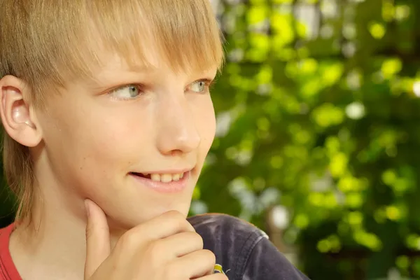 Mooie kleine jongen — Stockfoto