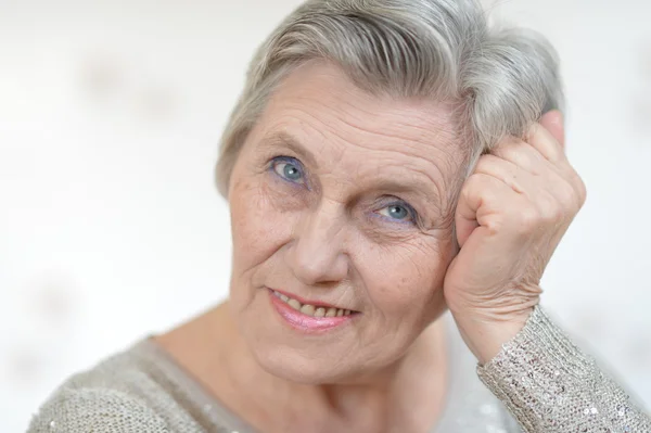 Egy idős nő portréja — Stock Fotó