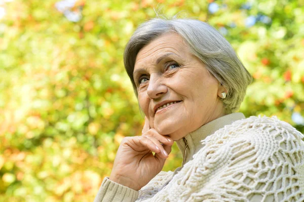 Senior woman on nature — Stock Photo, Image