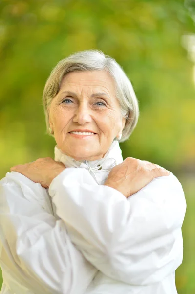 Senior woman on nature — Stock Photo, Image