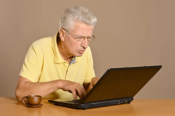 Gelukkige oude man — Stockfoto