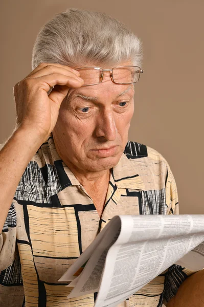 Surprised elderly man — Stock Photo, Image