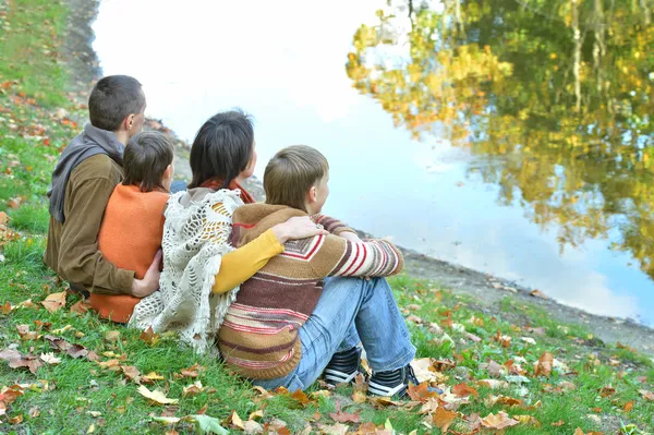 Bella famiglia felice — Foto Stock