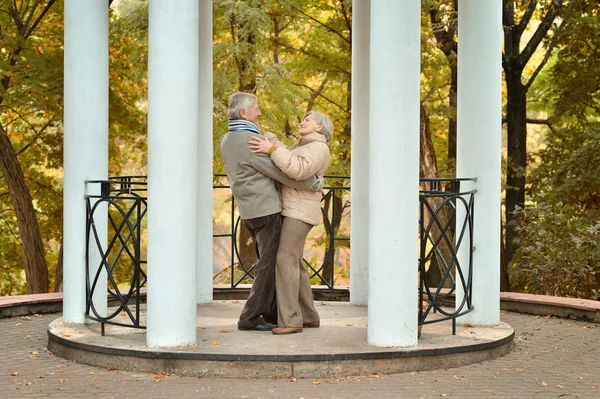 Attractive older couple — Stock Photo, Image