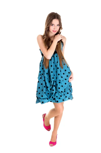 Polka noktalı mavi elbiseli kız — Stok fotoğraf
