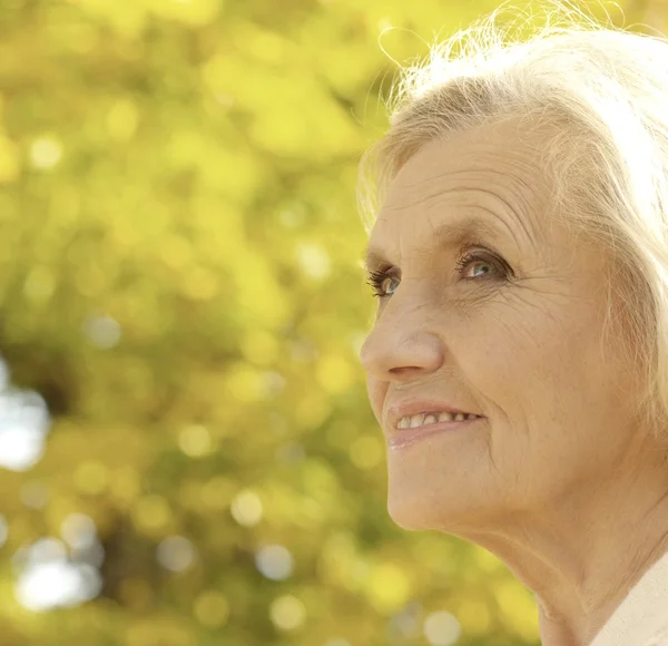 Older woman enjoying — Stock Photo, Image