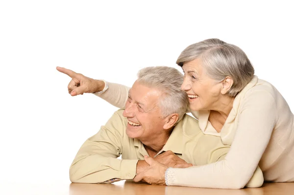 Senior koppel geïsoleerd — Stockfoto