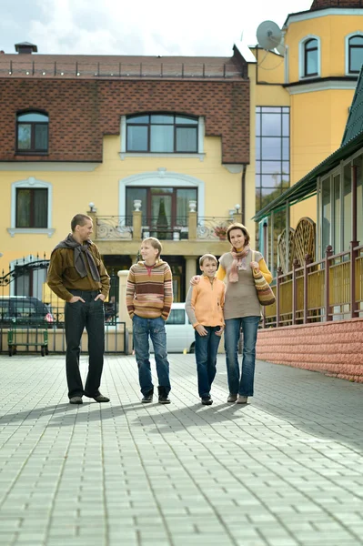 Happy family of four — Stock Photo, Image