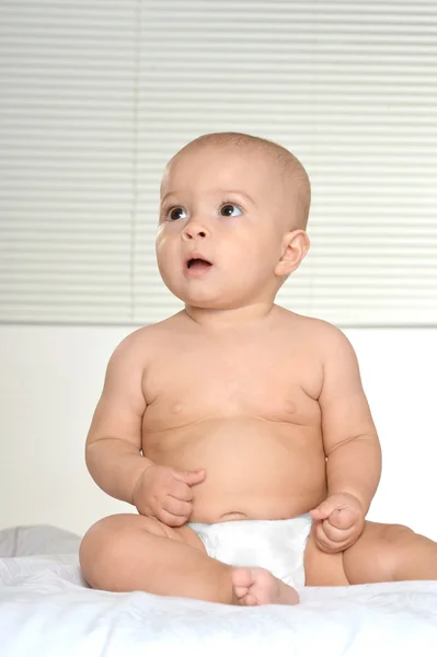 Pequeño bebé feliz — Foto de Stock