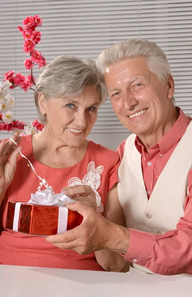 Senior couple spending time together — Stock Photo, Image