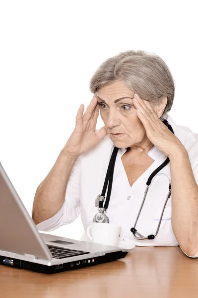 Serious elderly doctor — Stock Photo, Image