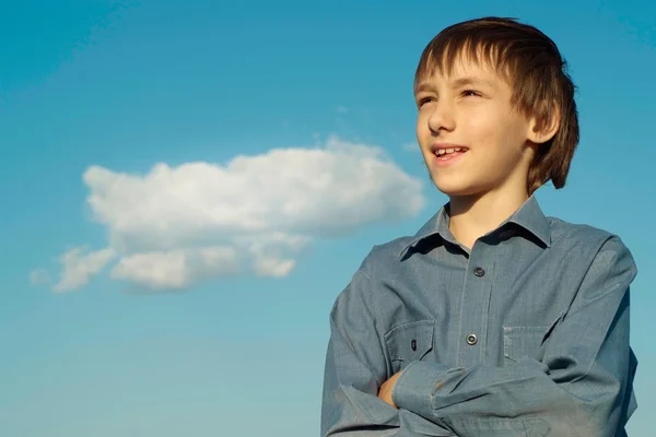 Teenager went to the nature — Stock Photo, Image