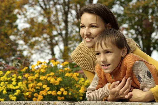 Portrait of a beautiful mother and child — Stock Photo, Image