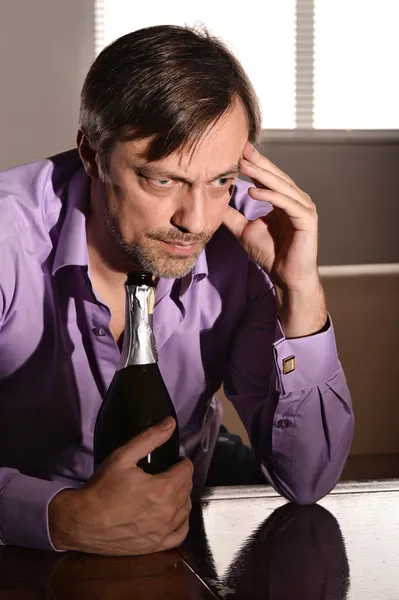 Man drinking champagne — Stock Photo, Image