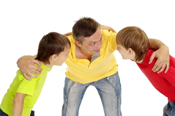 Tatlım aile içinde parlak t-shirt — Stok fotoğraf
