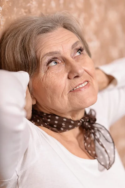 Retrato de mujer mayor — Foto de Stock