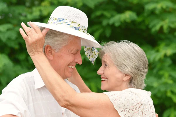 Happy old couple — Stock Photo, Image