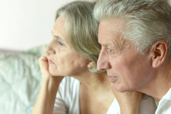 Old couple relaxing — Stock Photo, Image
