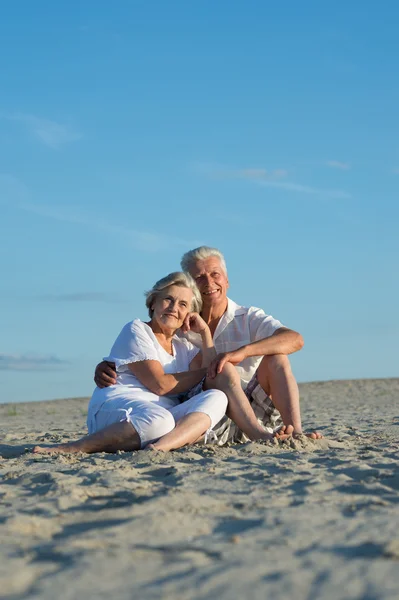 Amar a la pareja mayor — Foto de Stock