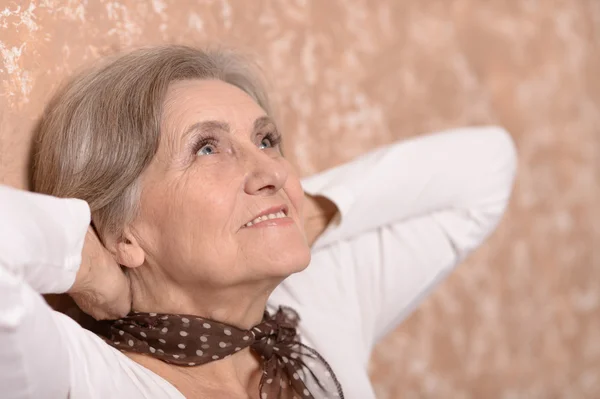 Retrato de mujer mayor — Foto de Stock