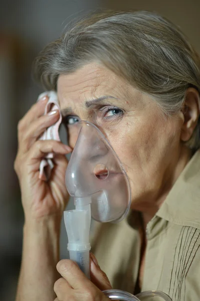 Volwassen vrouw — Stockfoto