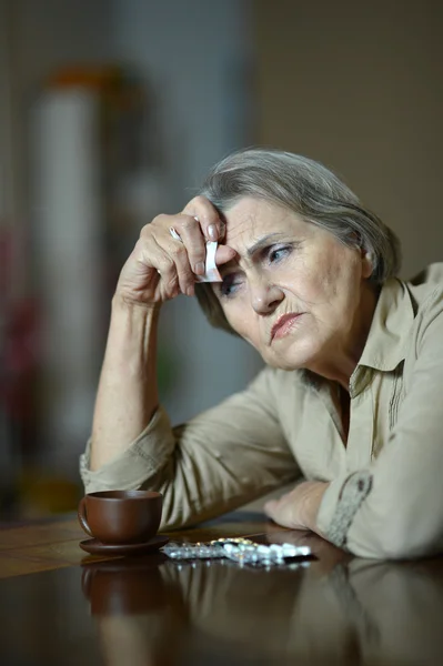 Doente Senior Woman — Fotografia de Stock