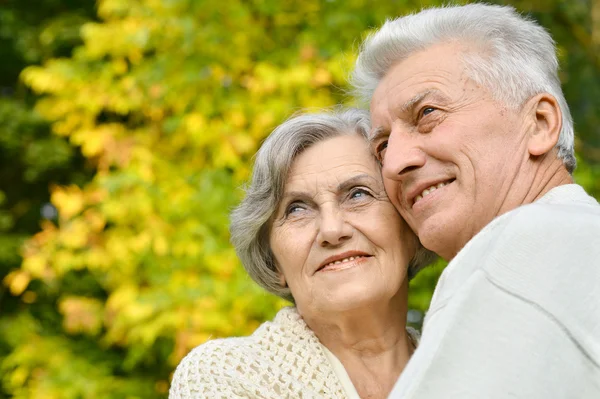 Bonita pareja mayor — Foto de Stock