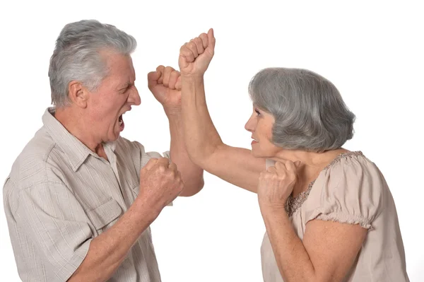 Bestrijding van senior koppel — Stockfoto