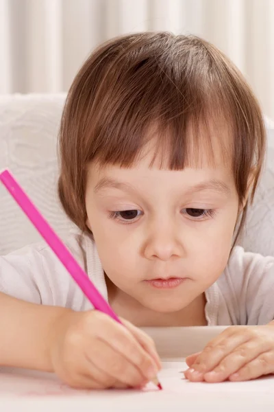 Klein meisje tekening — Stockfoto