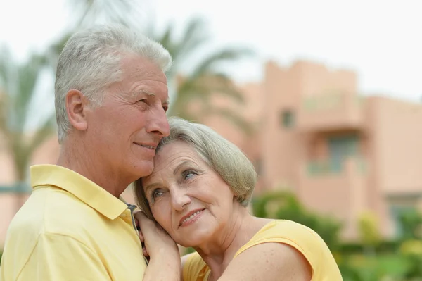 Senior couple at hotel resort — Stock Photo, Image