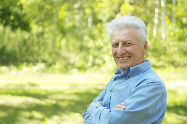 Portret van een oudere man — Stockfoto