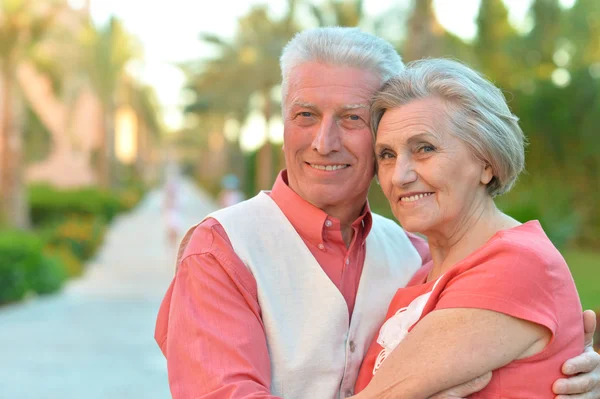 Loving elder couple — Stock Photo, Image