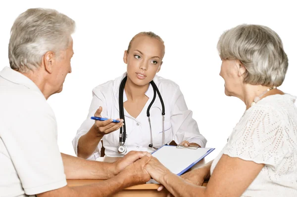 Pareja mayor visita al médico — Foto de Stock