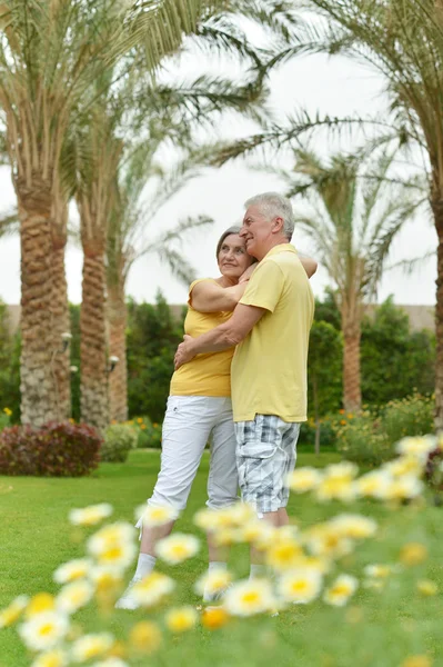 Senior couple at the resort — Stock Photo, Image