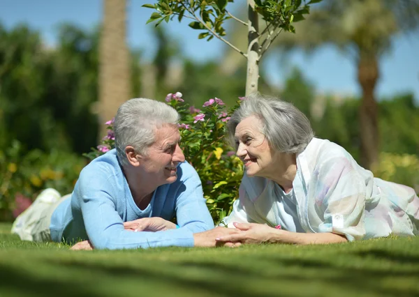 Senior couple  at hotel resort — Stock Photo, Image