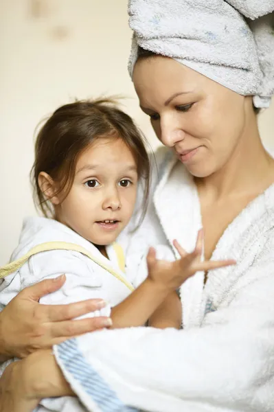 Mamá y su hija —  Fotos de Stock