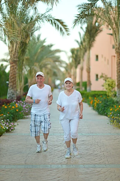 Senior couple at hotel resort — Stock Photo, Image