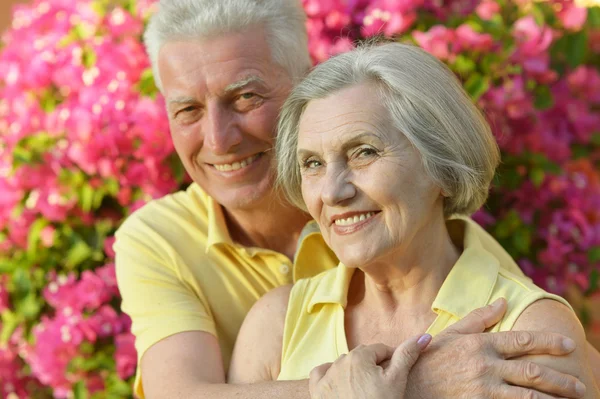 Gelukkige ouderling paar — Stockfoto