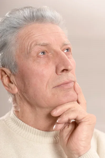 Senior mens denken — Stockfoto