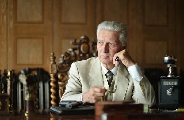 Mature male mafia boss — Stock Photo, Image