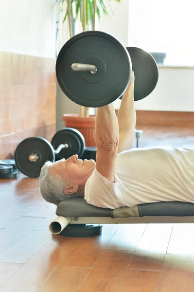 Man in gym — Stock Photo, Image