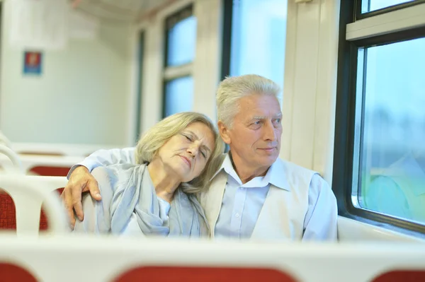 Couple in train — Stock Photo, Image