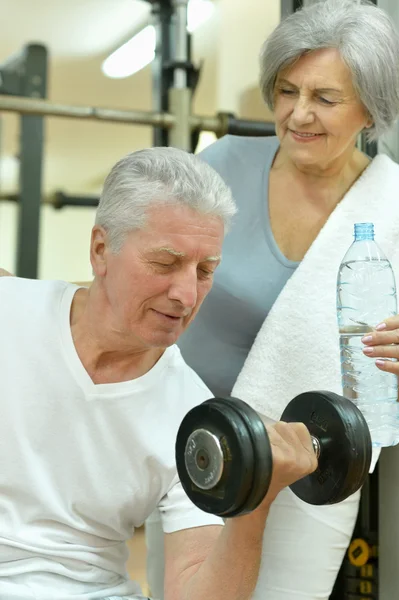 Senior Couple Exercising In gym — Stock Photo, Image