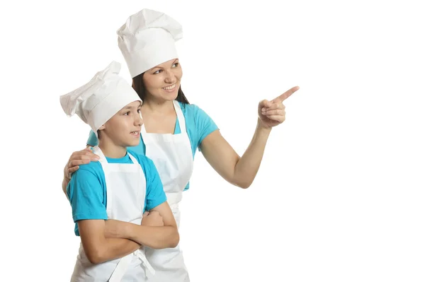 Vrouwelijke chef-kok met assistent — Stockfoto