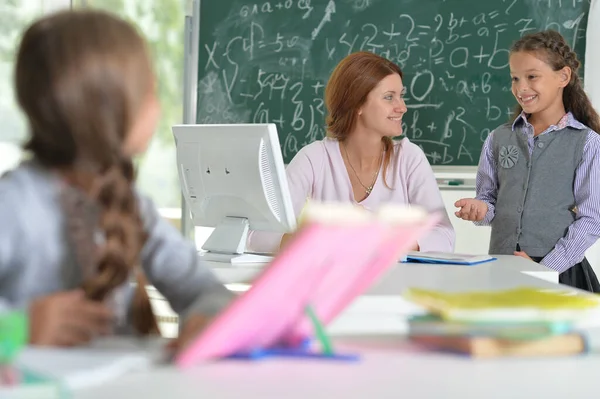 Pupils Studying Lesson Class Room — Stock Photo, Image