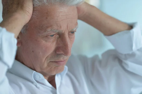 Ritratto Uomo Anziano Triste Che Pensa — Foto Stock