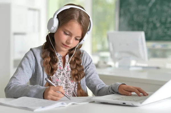 Schoolgirl Headphones Doing Home Work Laptop Room — Stock Photo, Image
